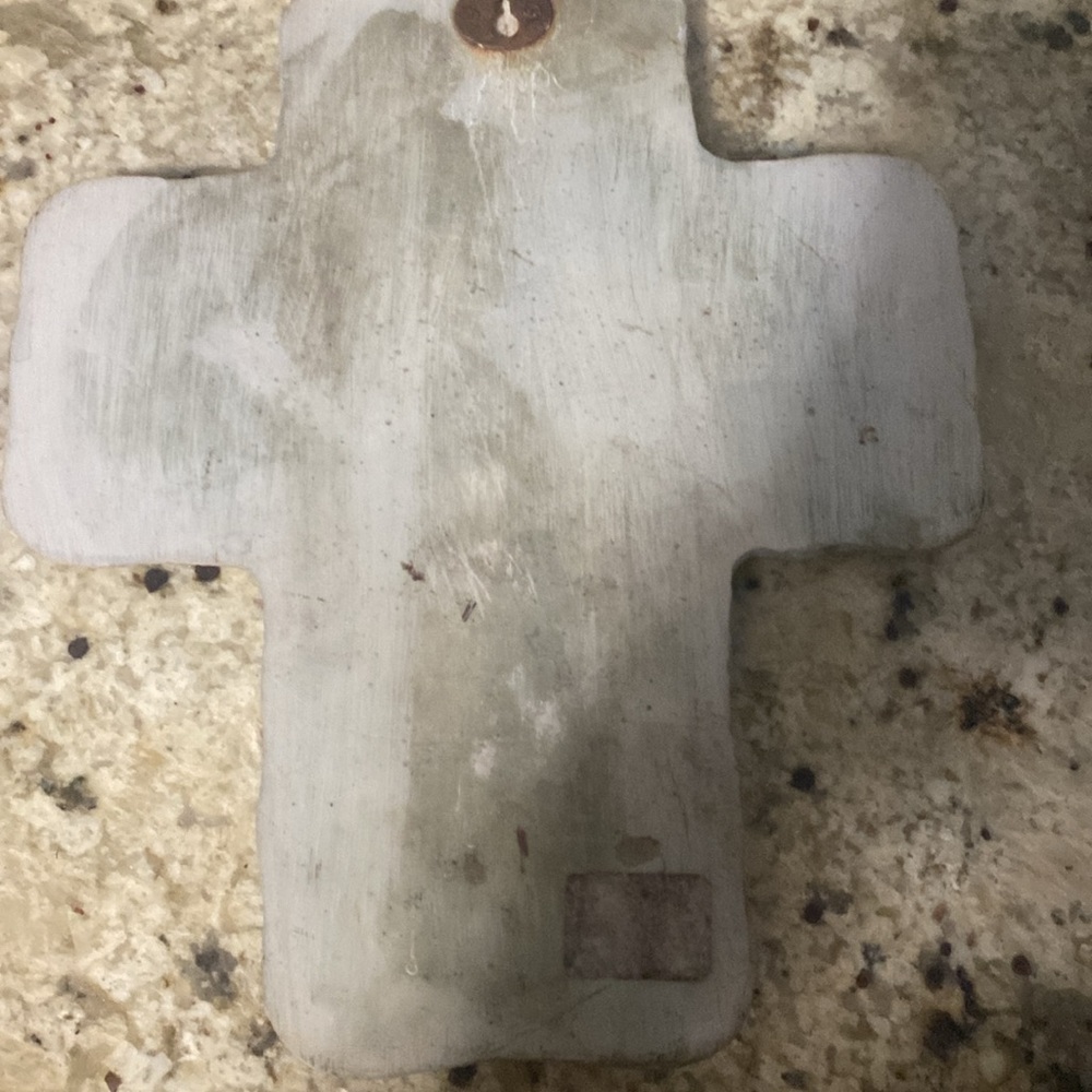 Cross decor - Picture 2 of 5